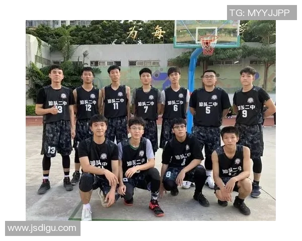 成都篮球队在最新状态排行榜中荣登第十名展现出强劲实力与潜力