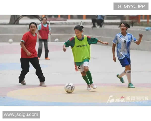 足球明星们的去向揭秘他们如今在何处追逐梦想与生活 足球明星们的去向揭秘他们如今在何处追逐梦想与生活